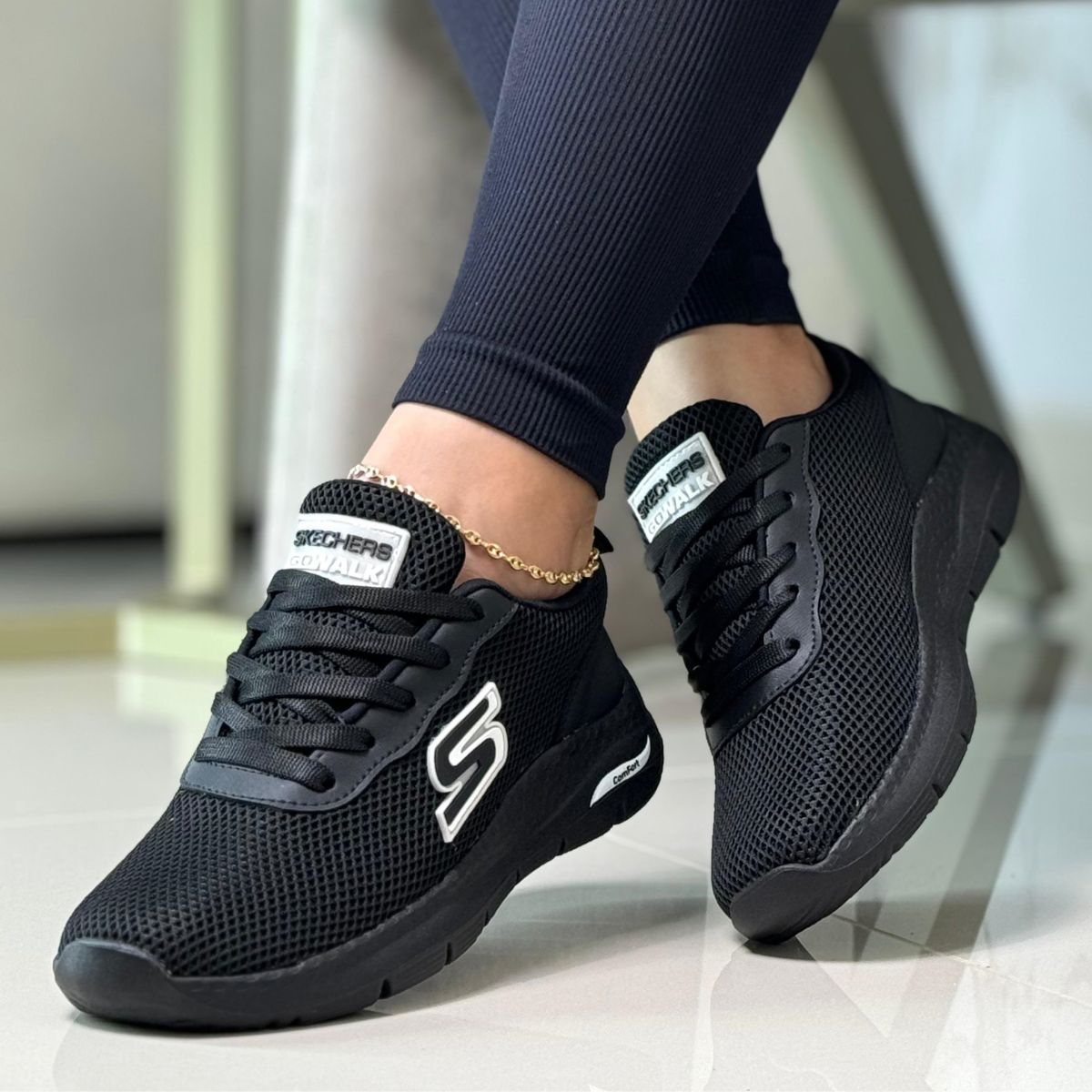 ZAPATILLAS ULTRA CONORT