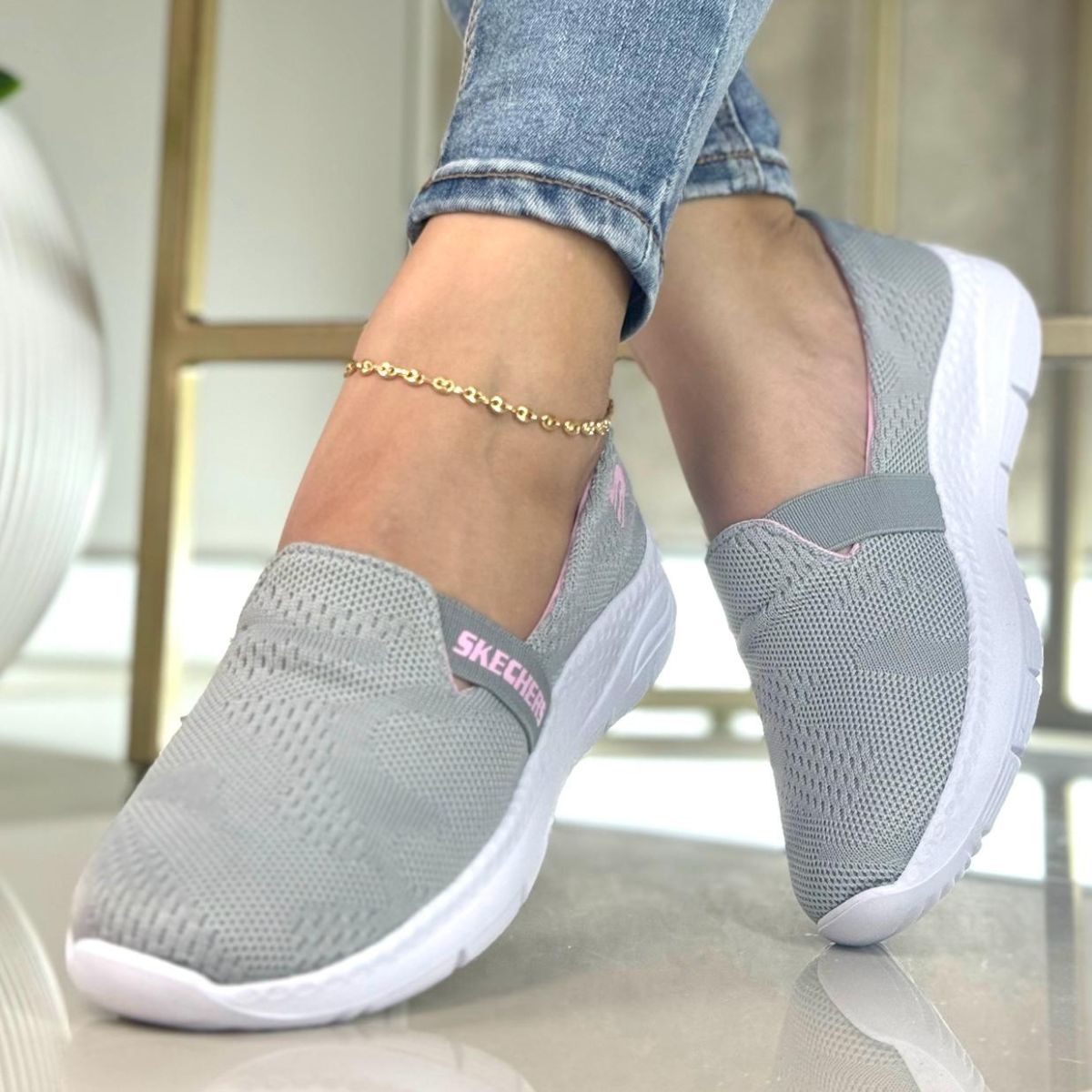 Zapatillas brochattas